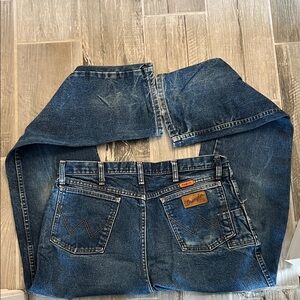 Wrangler FR Men's Dark Blue Relaxed Jeans. Size 36x36.